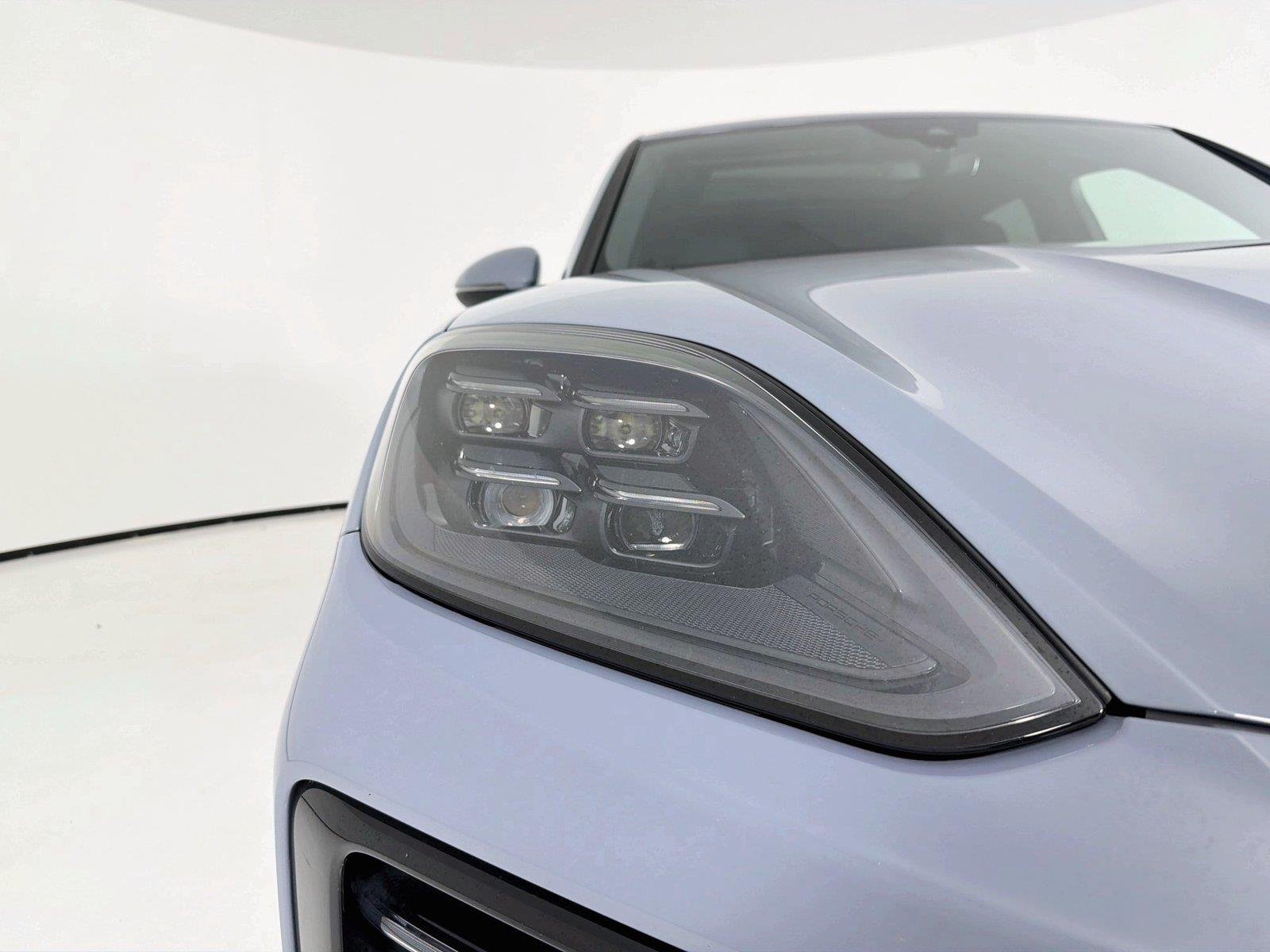 Used 2024 Arctic Grey Porsche S image 33