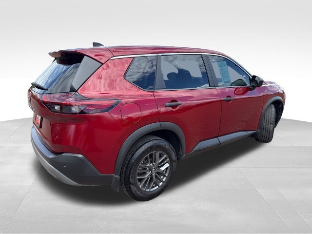 Used 2023 Red Nissan S image 7
