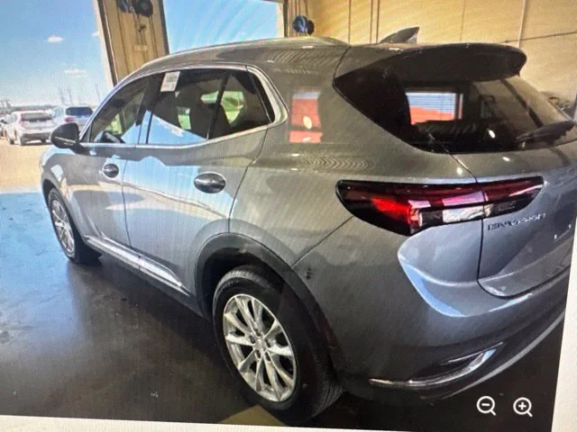 Used 2021  Buick Preferred image 4