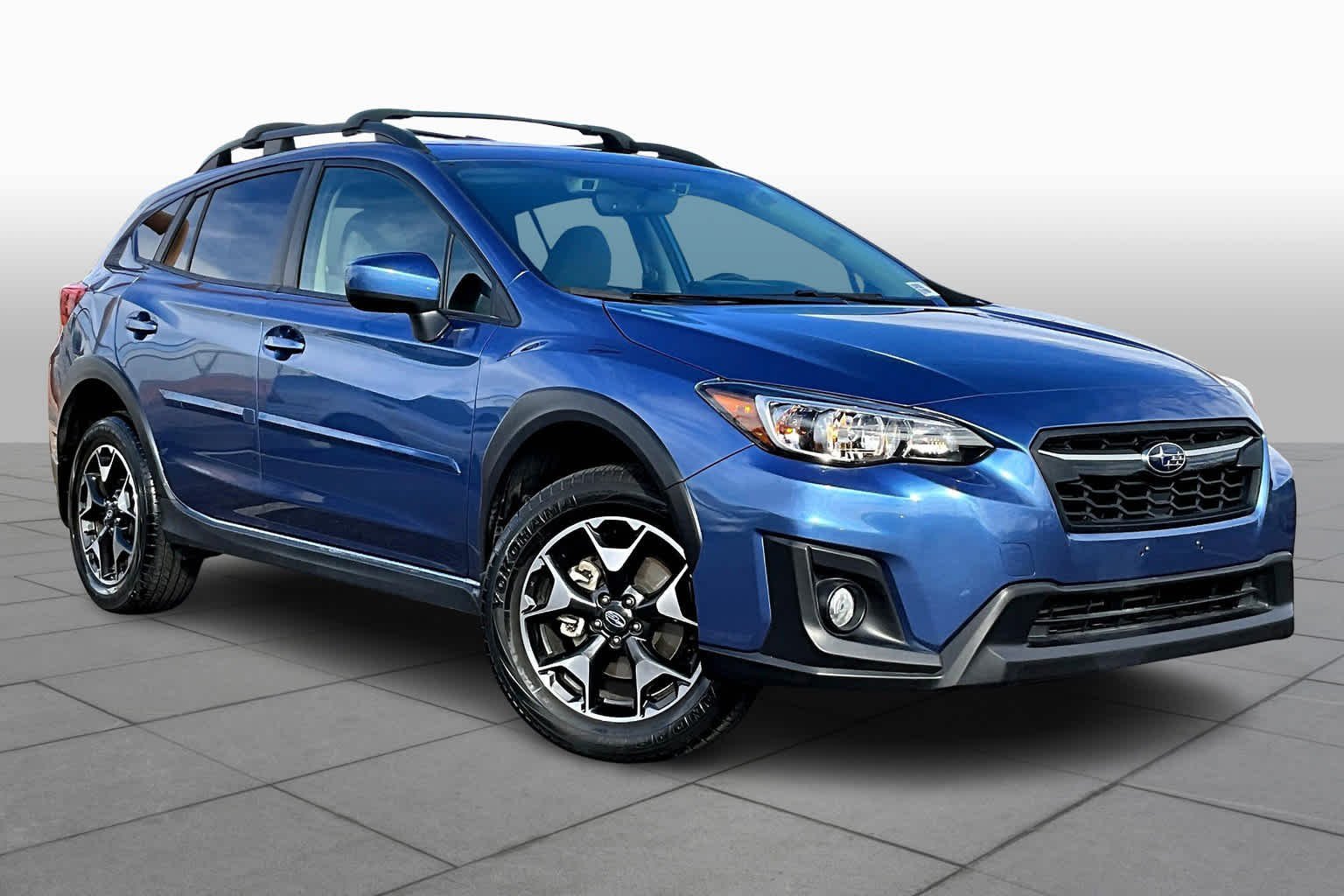 Used 2020 Quartz Blue Pearl Subaru Premium image 3
