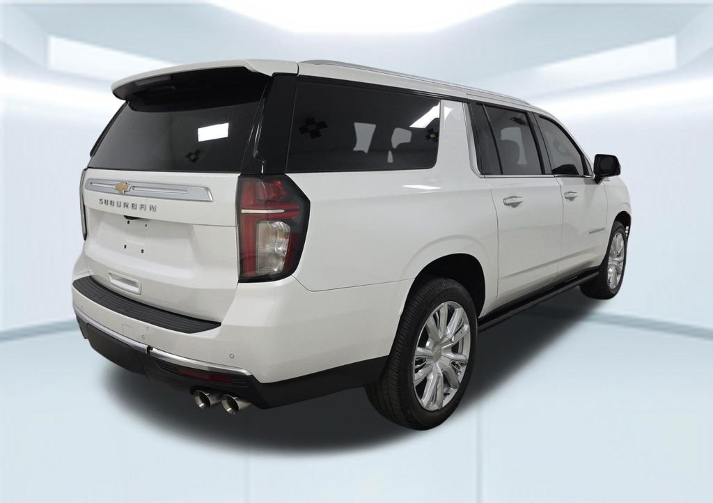 Used 2022 Beige Chevrolet High Country image 5