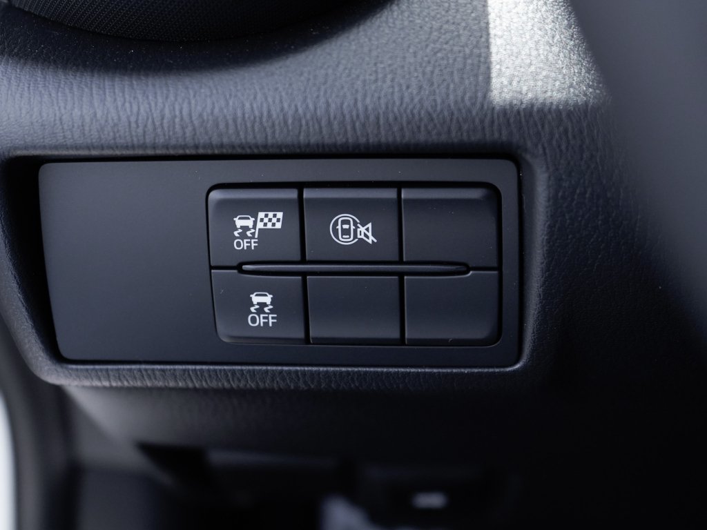 New 2026 Snowflake White Pearl Mazda Club image 25