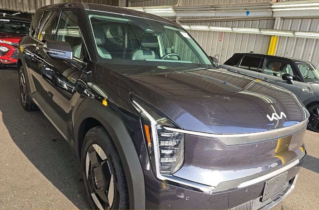 Used 2026 Gray Kia Light Long Range image 2