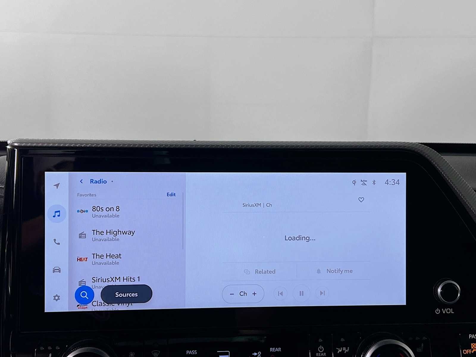 2026 Toyota Highlander — photo 9