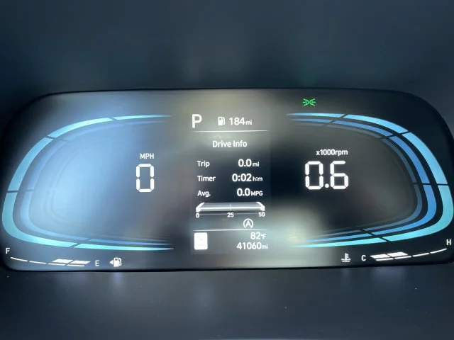 Used 2025 Gray Hyundai SEL image 15