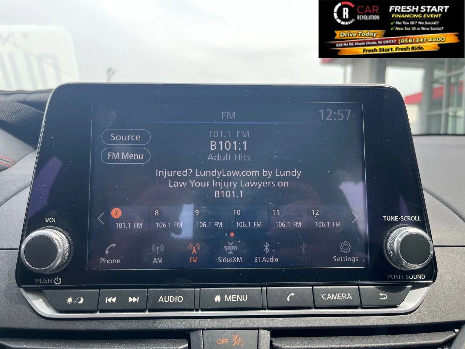 Used 2025 Pearl White Tricoat Nissan SR image 15