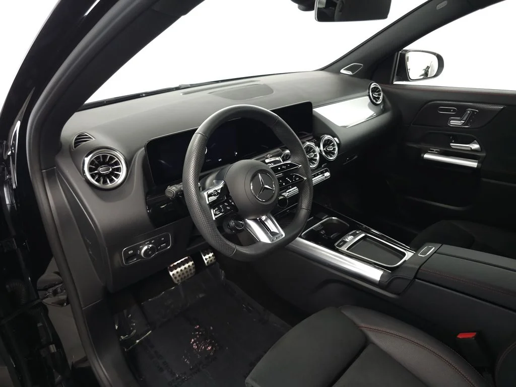 Certified Used 2026  Mercedes-Benz GLA 35 AMG® image 8