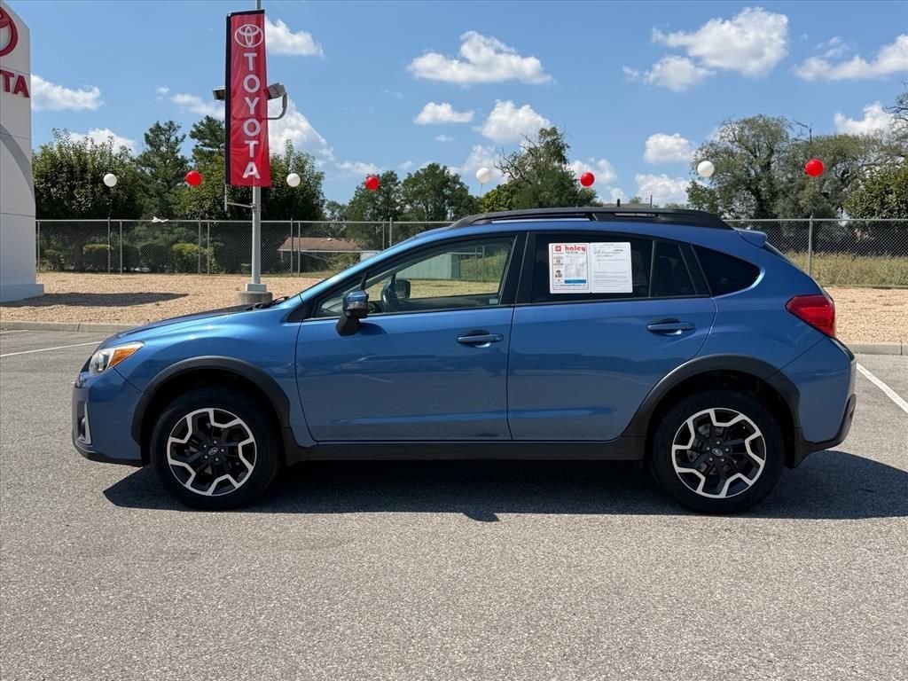 Used 2016 Blue Subaru 2.0i Limited image 8