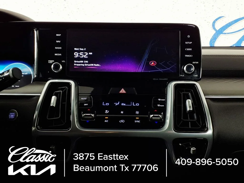 Used 2023 White Kia SX image 24
