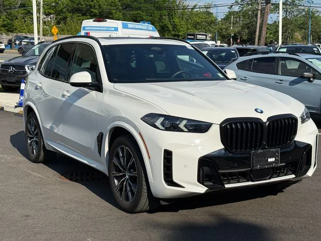 Certified Used 2024 Alpine White BMW xDrive40i image 3