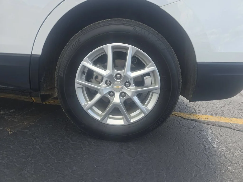 Used 2023 Summit White Chevrolet LT image 35