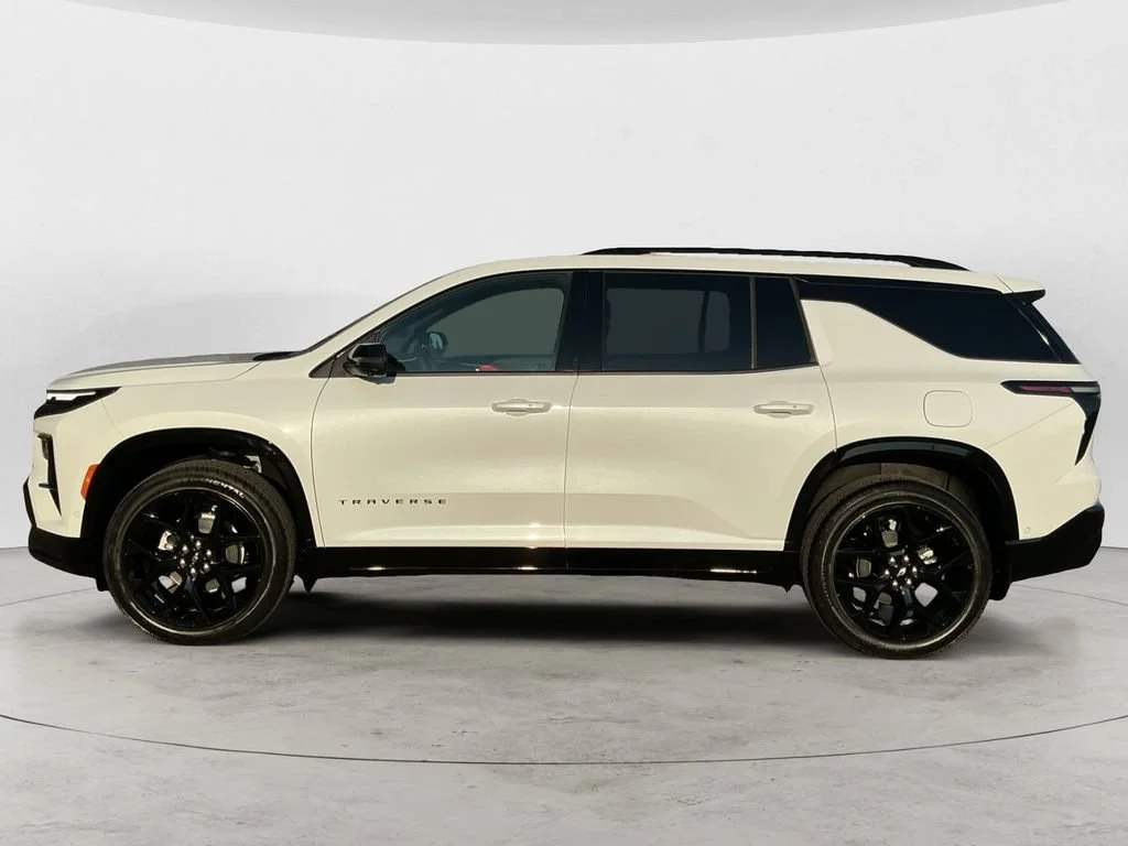 Used 2026 Polar White Tricoat Chevrolet RS image 8