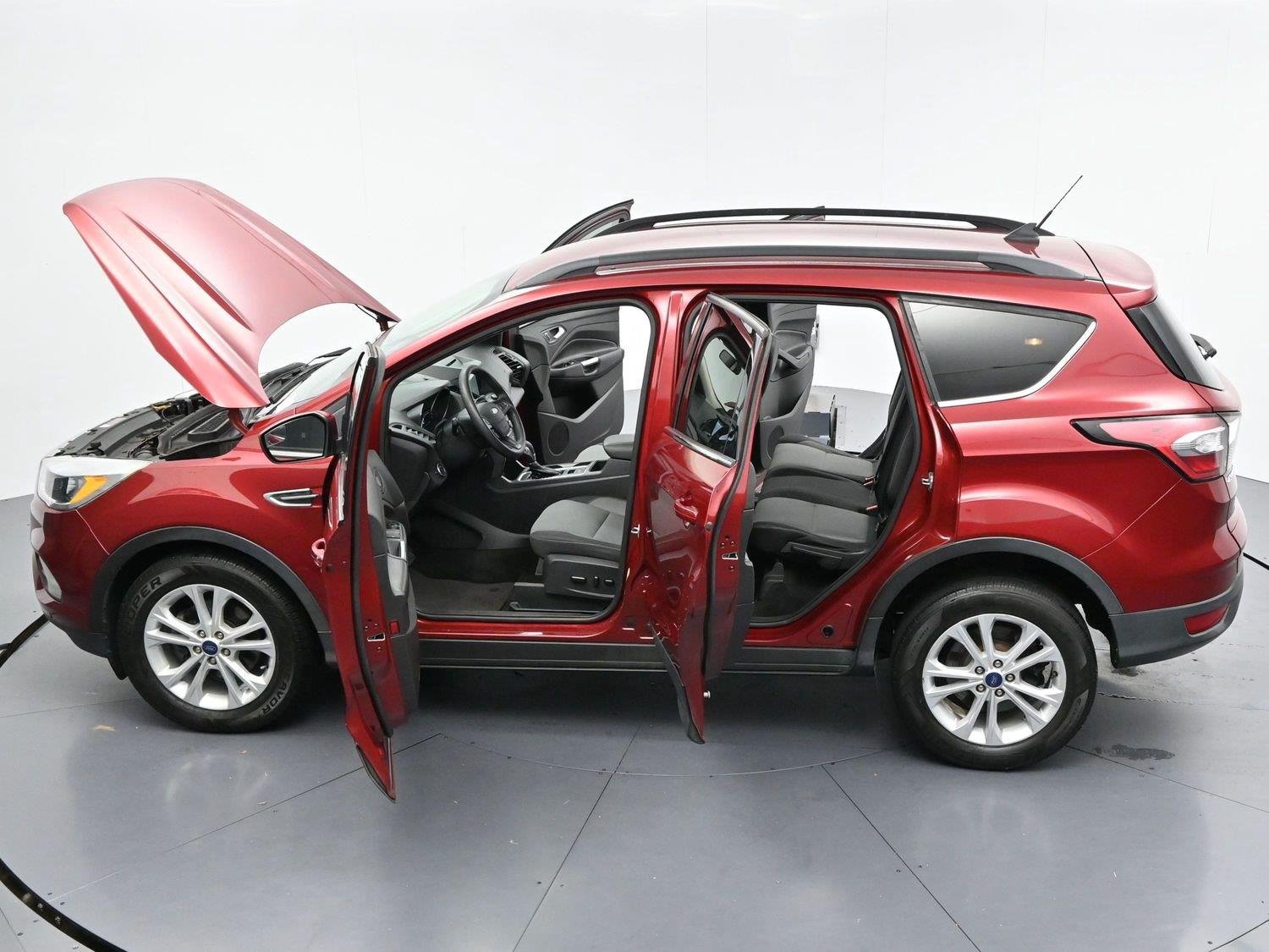Used 2018 Ruby Red Metallic Tinted Clearcoat Ford SE image 36