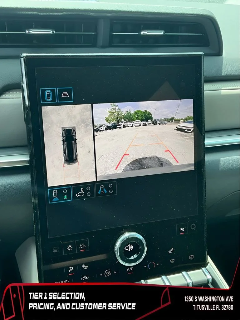 New 2026 Sterling Metallic GMC Elevation image 35