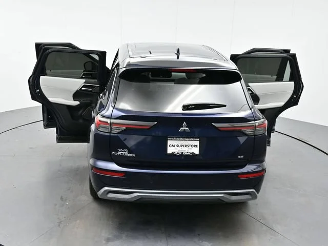Used 2025 Cosmic Blue Met Mitsubishi SE image 41