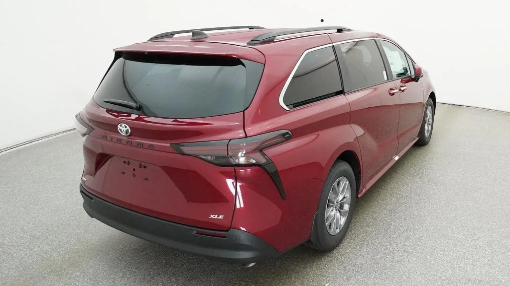 New 2026 Ruby Flare Pearl Toyota XLE image 22