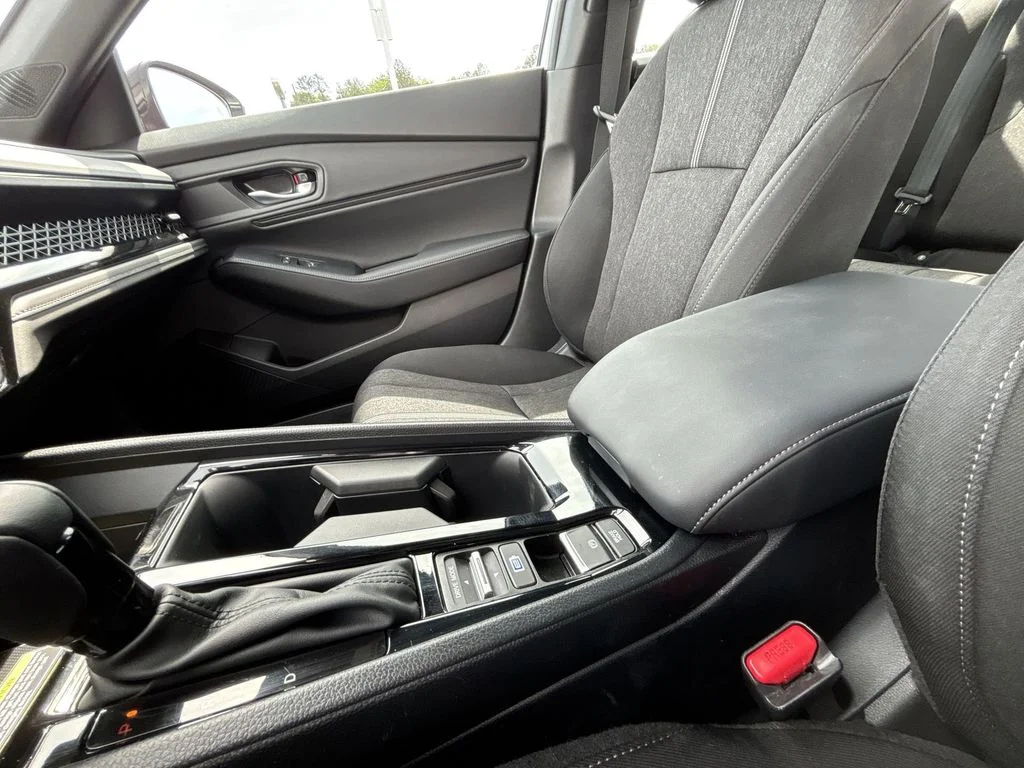 Used 2025 White Honda Sport image 24