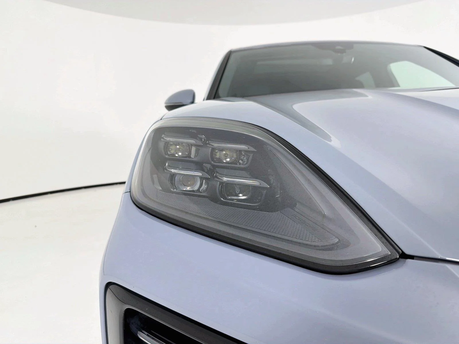 Used 2024 Arctic Grey Porsche S image 33