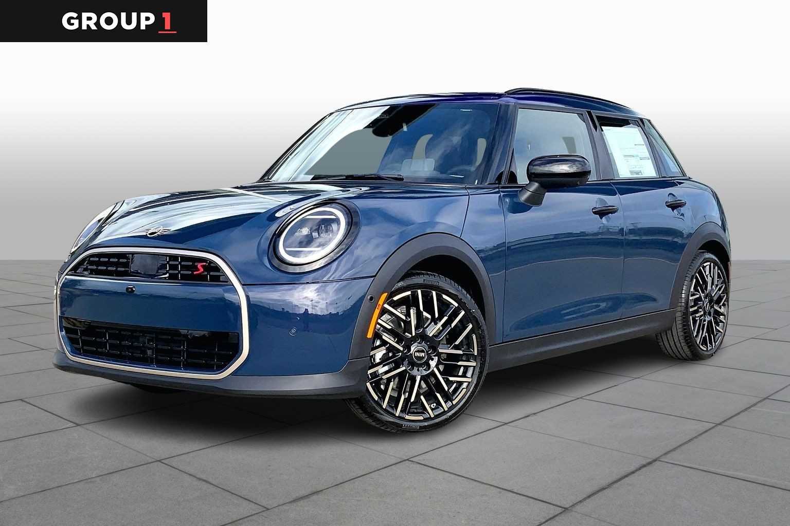 2026 MINI Hardtop Cooper S's photo