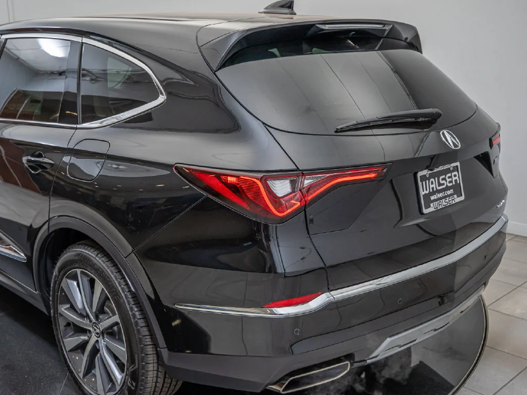 Used 2026 Majestic Black Pearl Acura Technology Package image 19