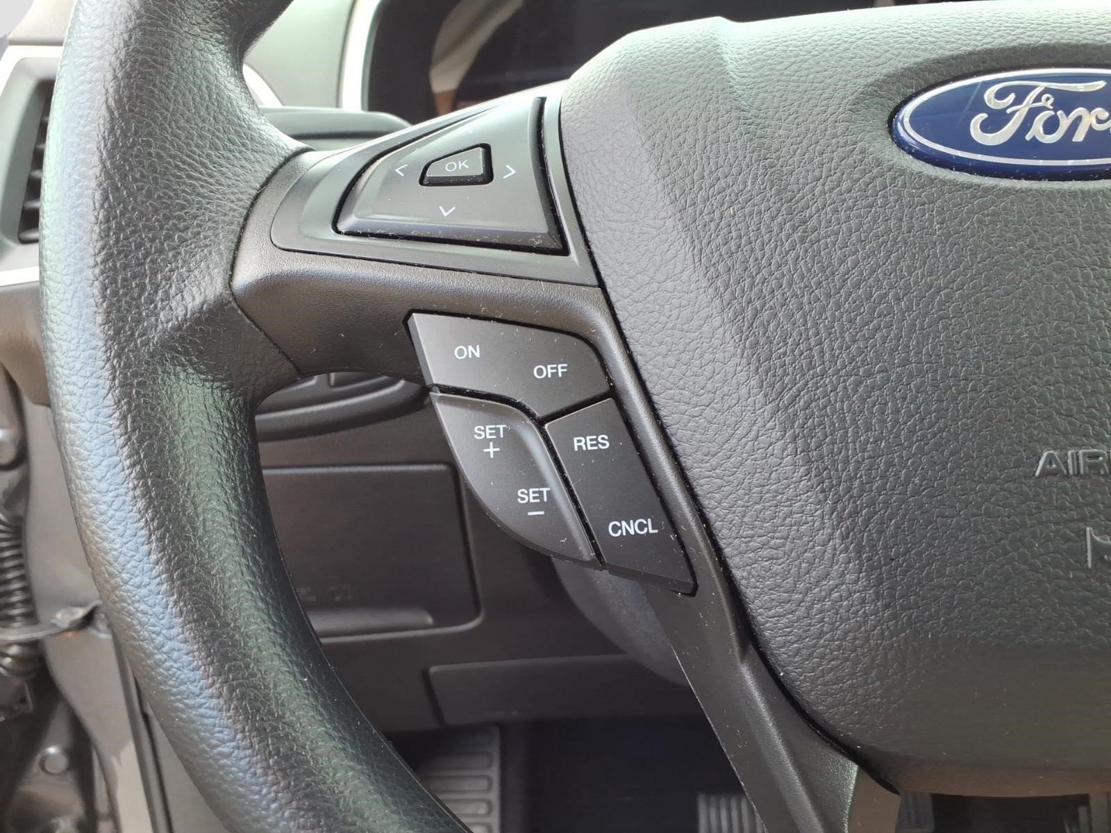 2021 Ford Edge SE - Photo 19