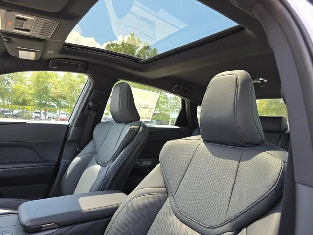 New 2026 Ultra White Lexus PREMIUM image 21