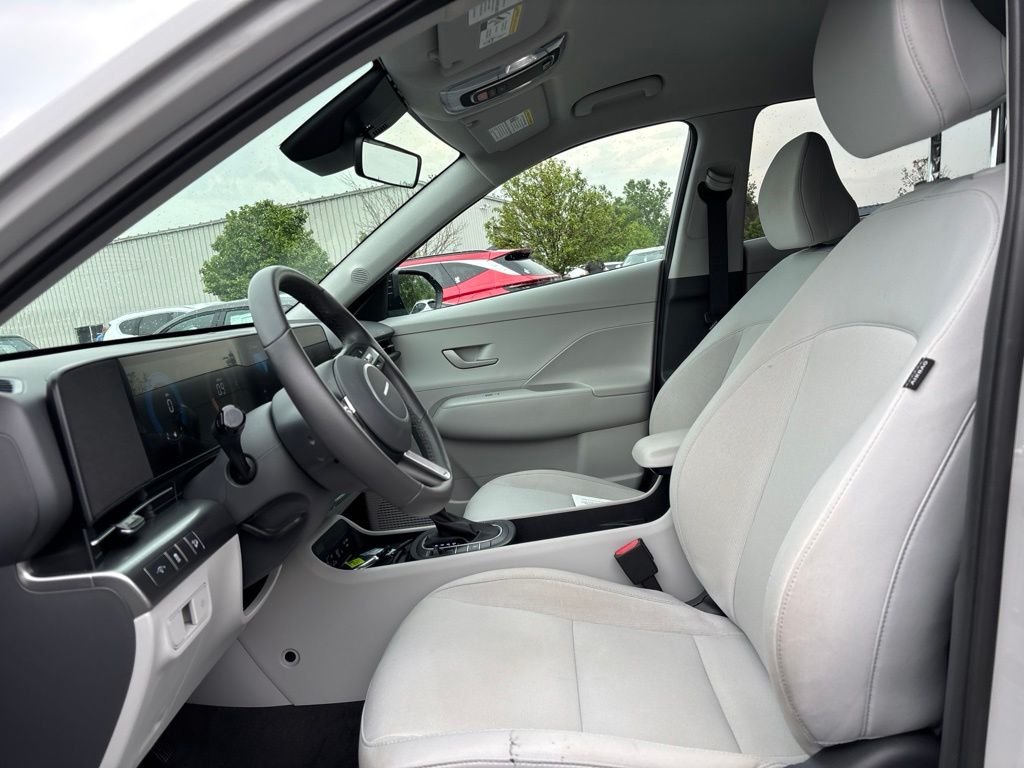 Used 2026 Gray Hyundai SEL Sport image 10