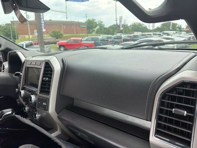 Used 2017 Magnetic Ford Lariat image 15