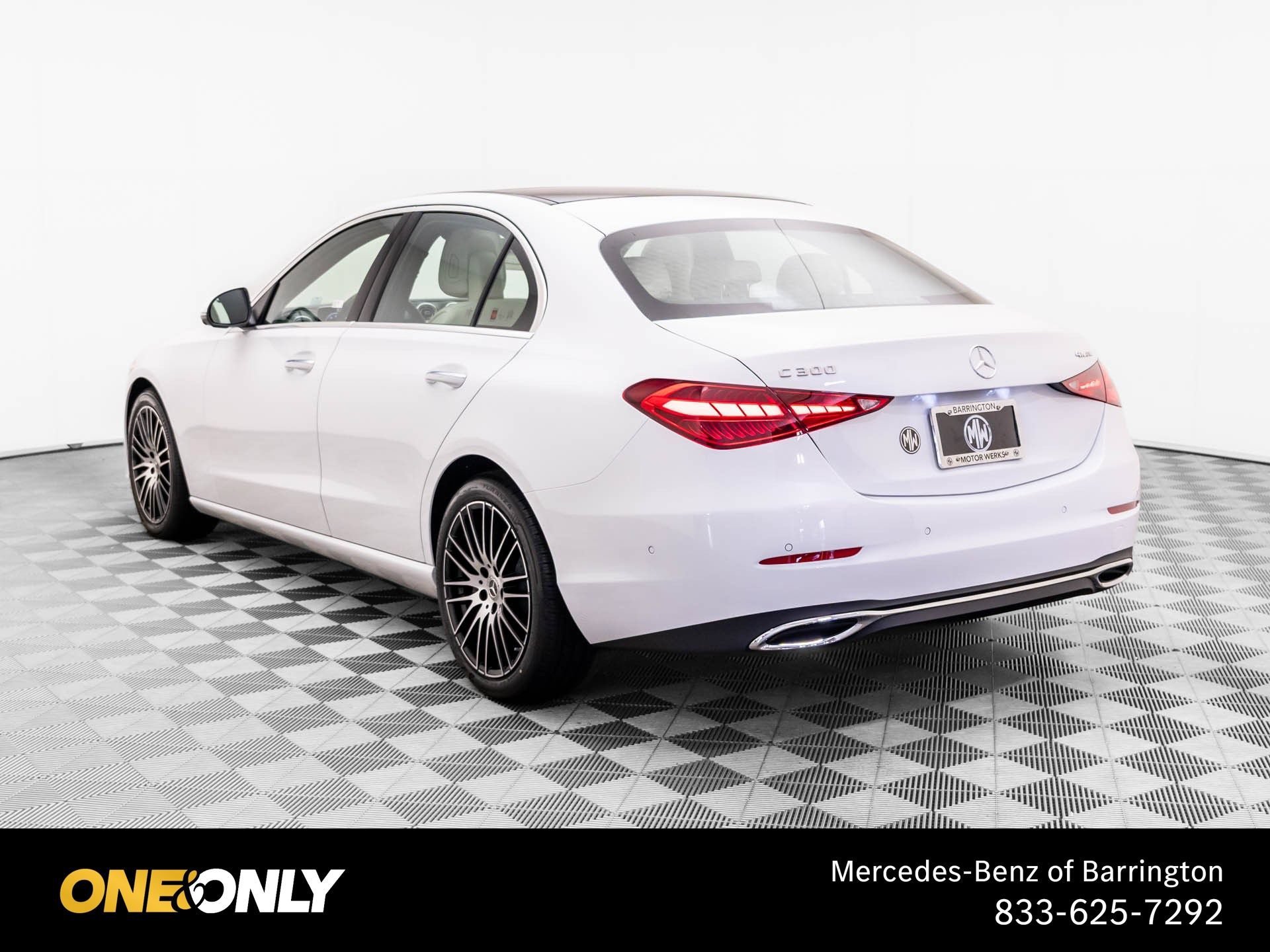 New 2026 MANUFAKTUR Moonlight White Metallic Mercedes-Benz C 300 image 49