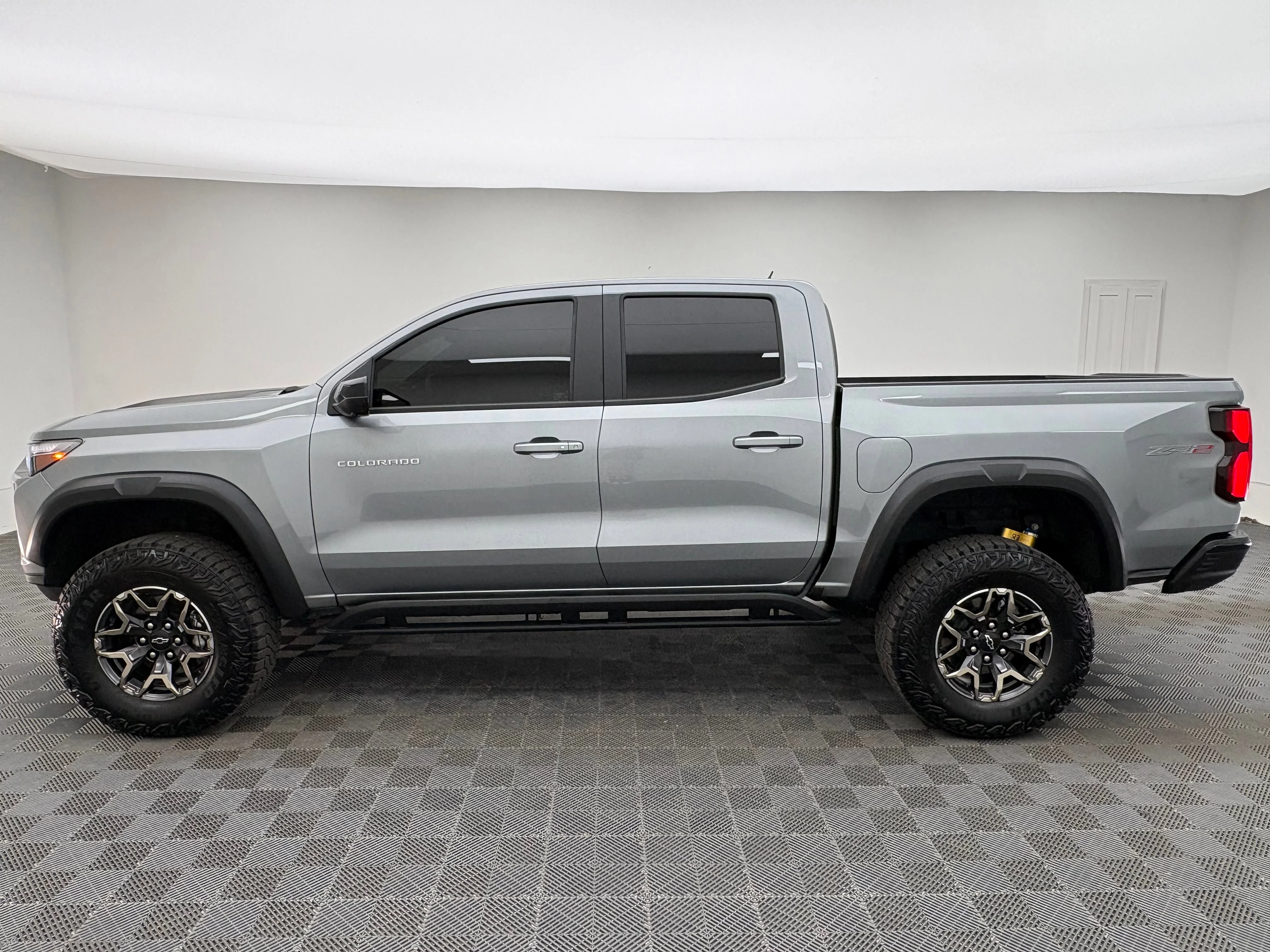 Used 2025 Sterling Gray Metallic Chevrolet ZR2 image 11