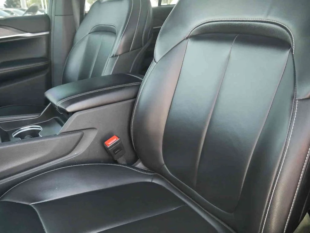 Certified Used 2024 White Jeep 4xe image 30