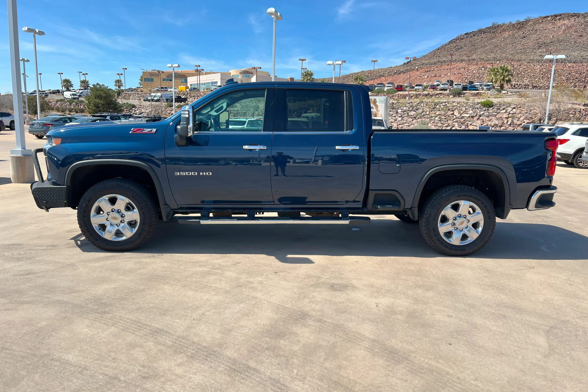 2022 Chevrolet Silverado 3500HD LTZ - Photo 2