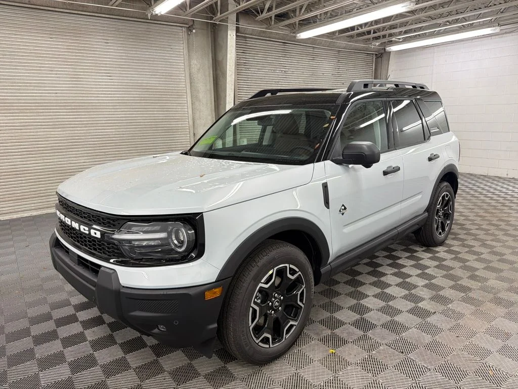 New 2026 White Ford Outer Banks image 14