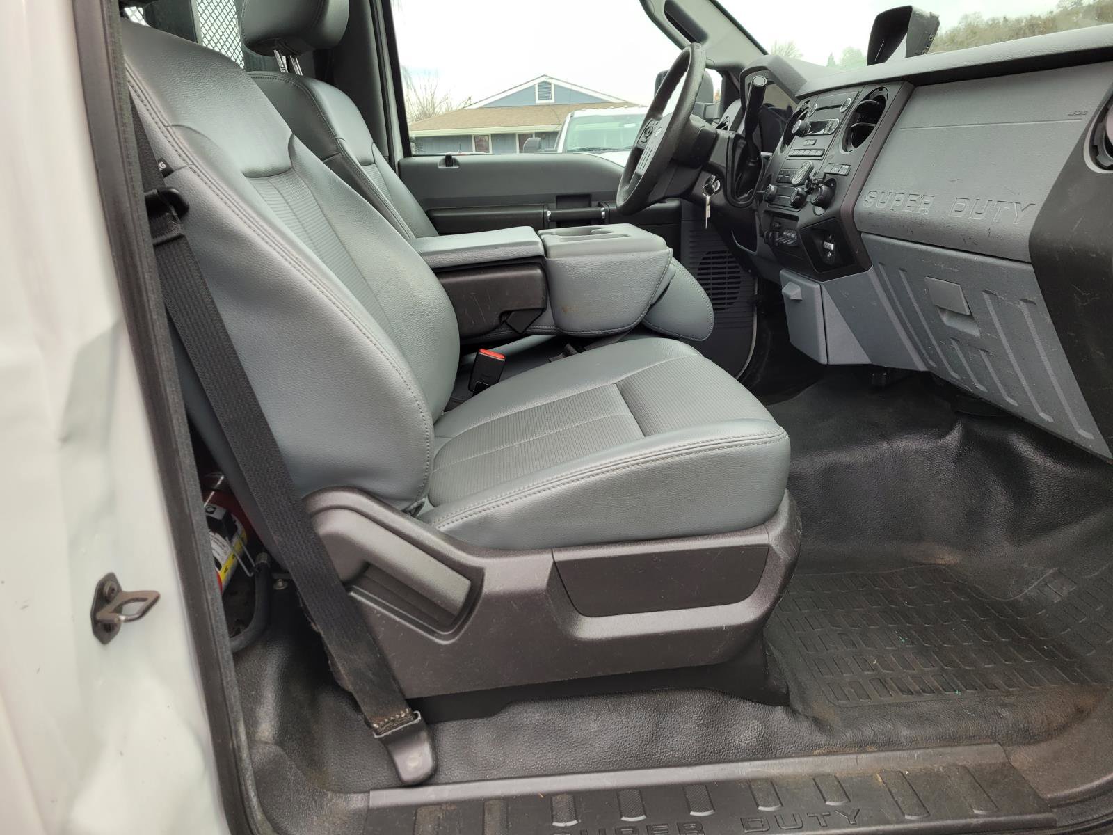 Used 2016 Oxford White Ford  image 16