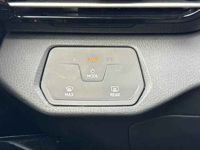 New 2026 Deep Black Pearl Volkswagen Pro image 41