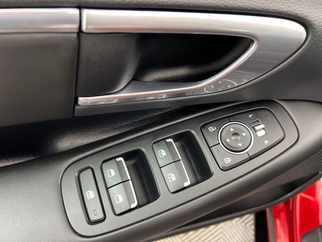 Used 2023 Red Hyundai SEL image 12