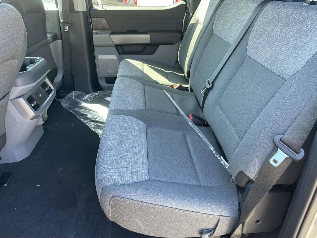 New 2027 Silver Ford XLT image 12