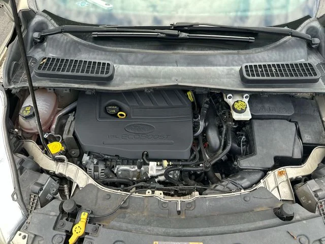 Used 2018 Gold Ford SEL image 28