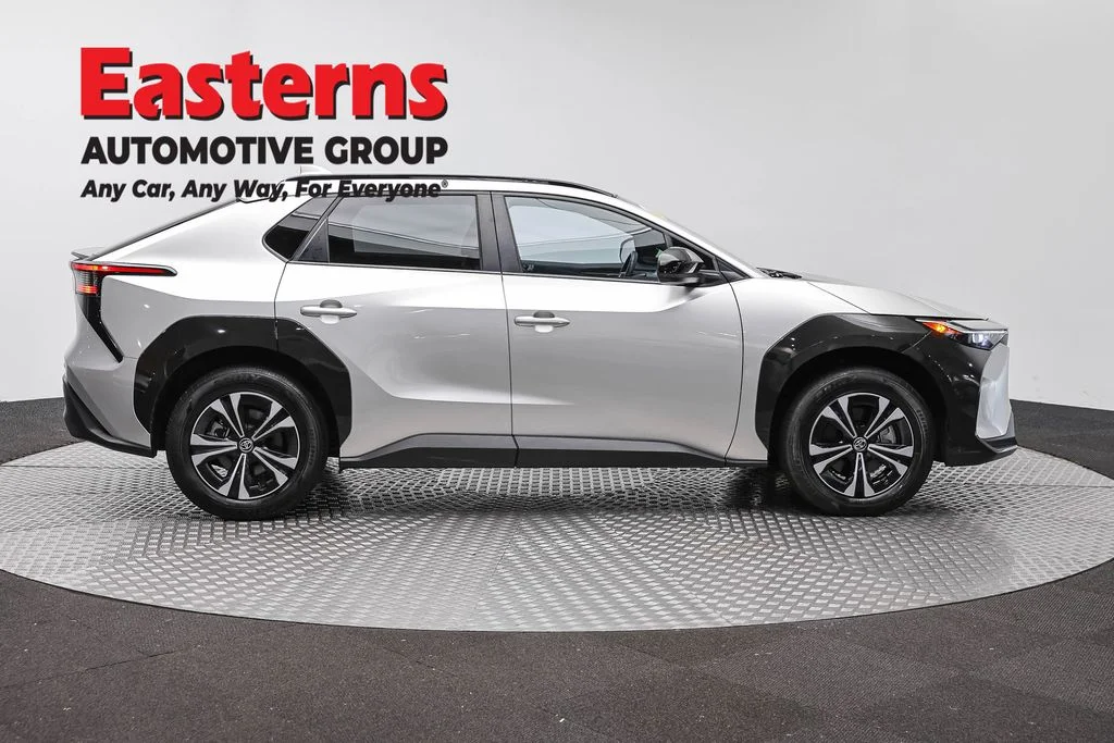 Used 2024 Silver Toyota XLE image 4