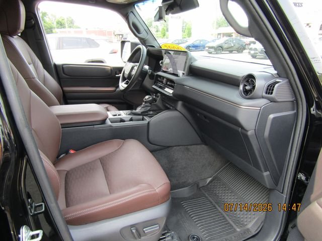 Used 2025 Black Toyota Base image 29