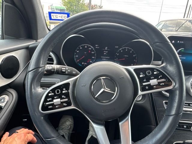 Used 2022 Silver Mercedes-Benz GLC 300 image 35