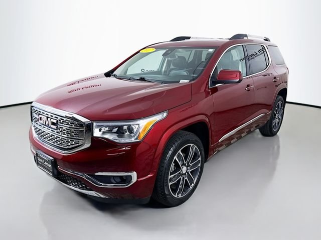 Used 2017 Red GMC Denali image 3