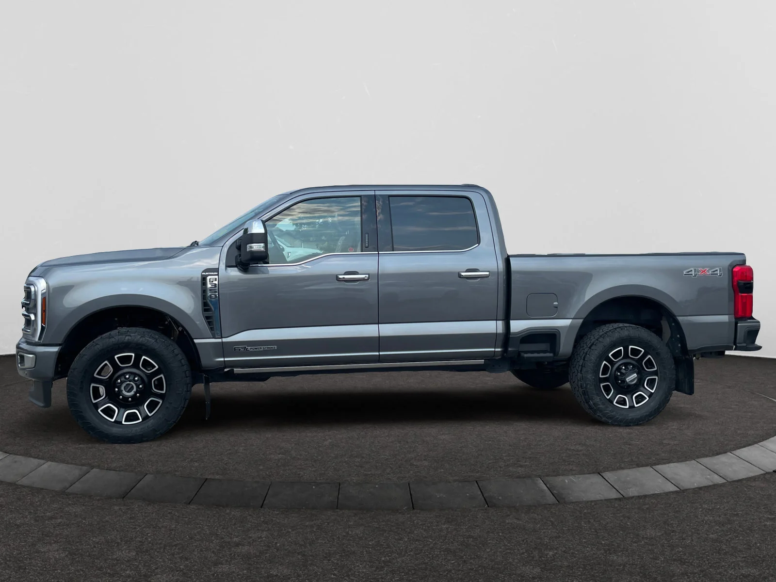 Used 2024 GRAY Ford PLATINUM SuperCrew image 2