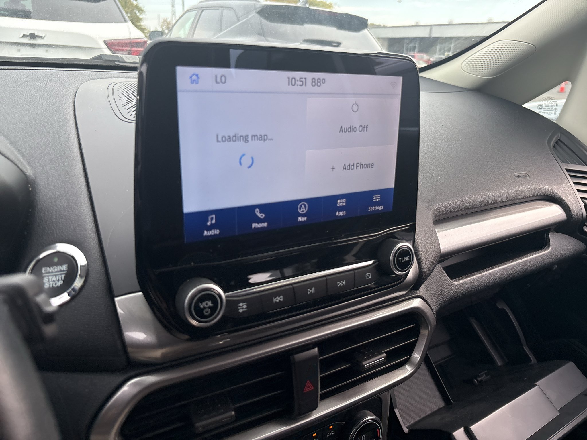Used 2020 Shadow Black Ford SE image 4