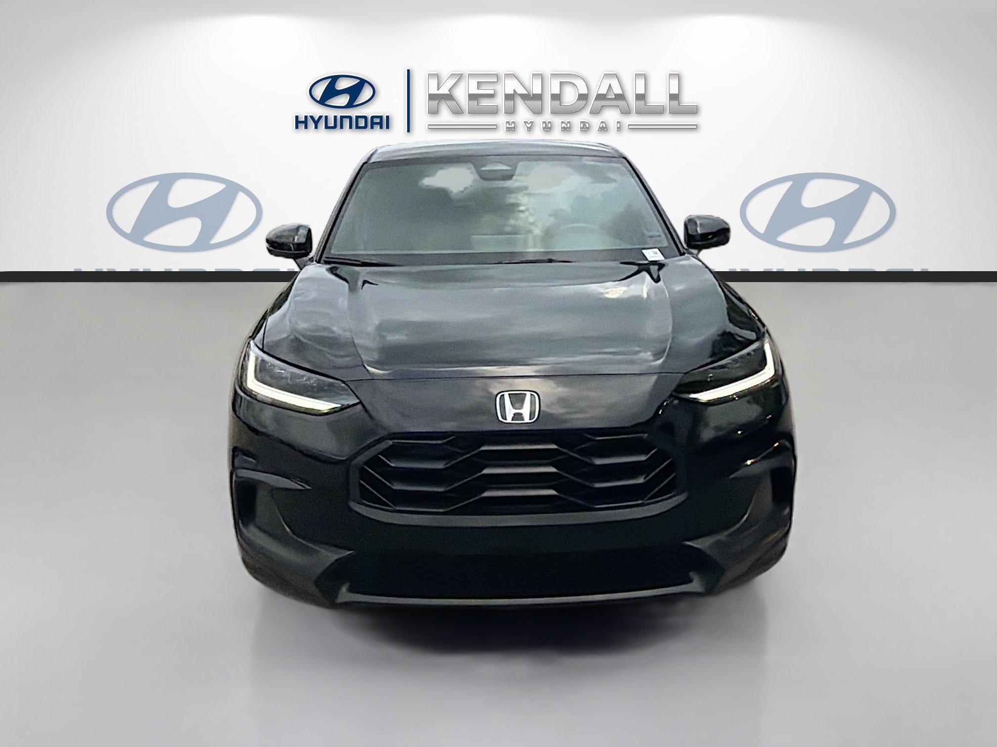 2025 Honda HR-V Sport - Photo 2