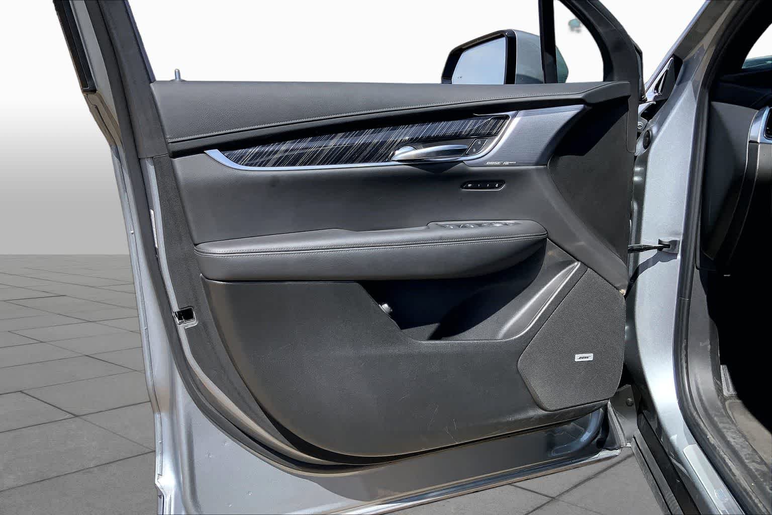 Used 2025 Argent Silver Metallic Cadillac AWD Premium Luxury image 22