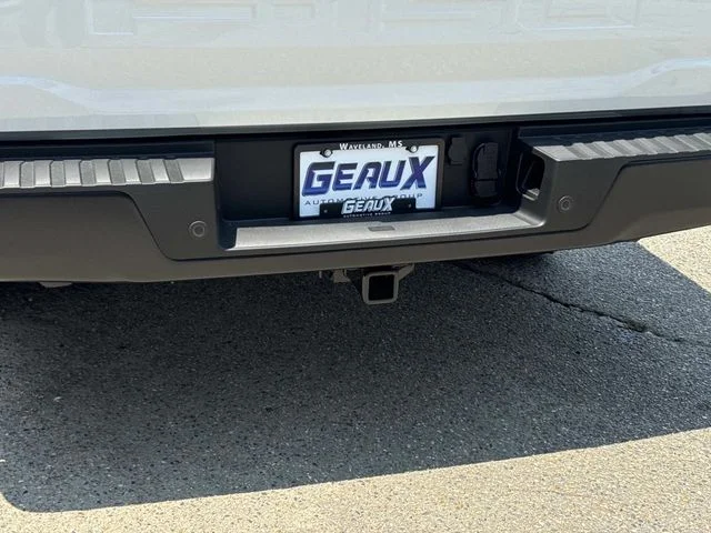 New 2026 Oxford White Ford XL image 14