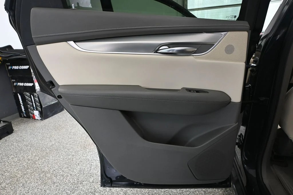 Used 2019 Black Cadillac Luxury image 39