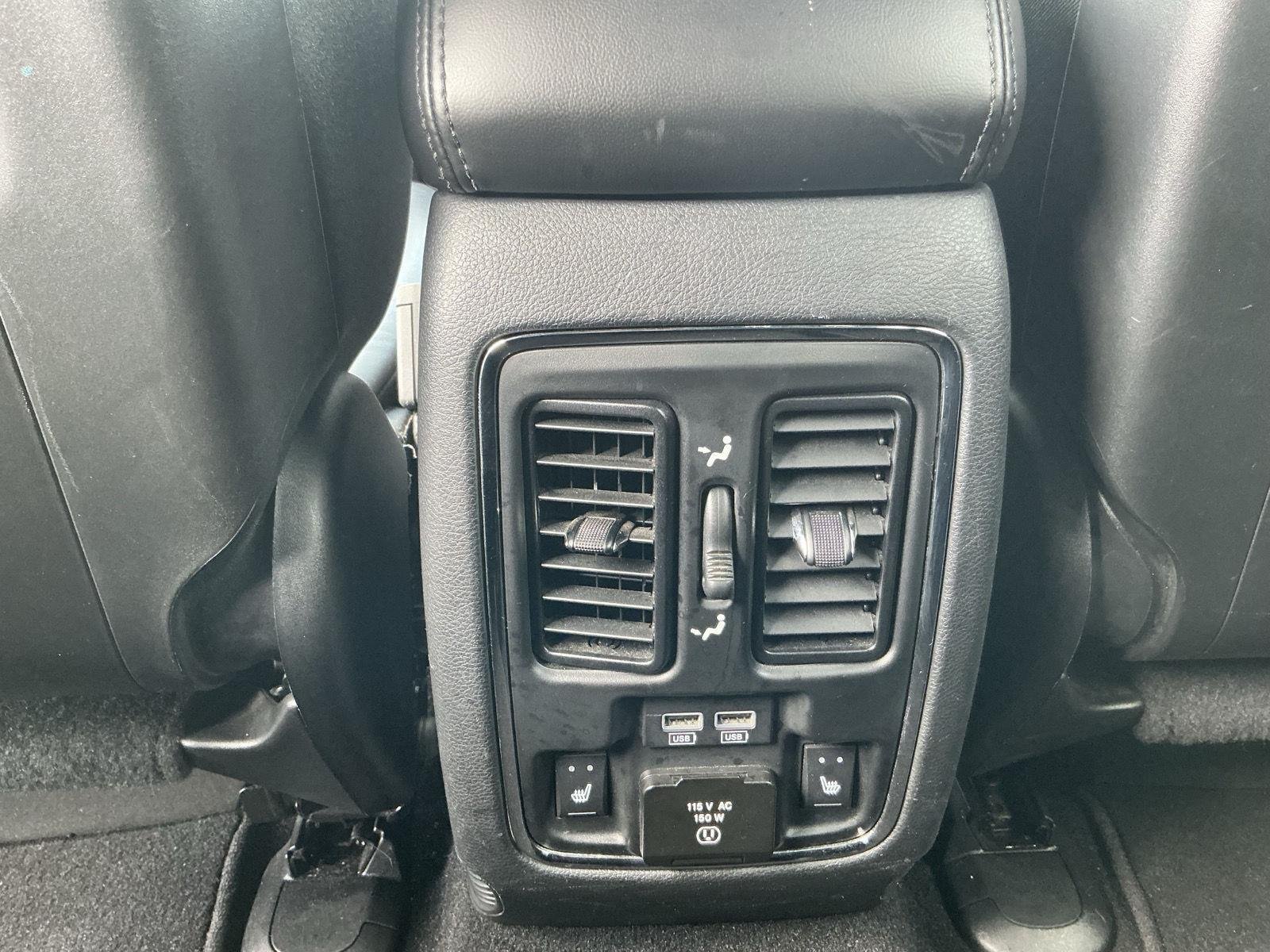 Used 2019 Billet Silver Metallic Clearcoat Jeep Limited image 11