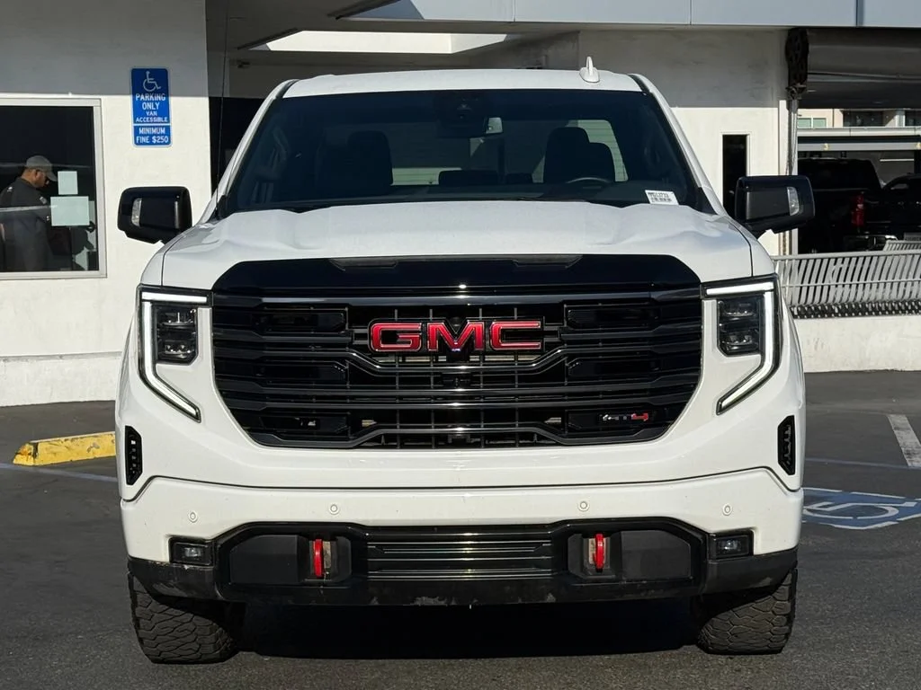 Used 2025 Summit White GMC AT4 image 4